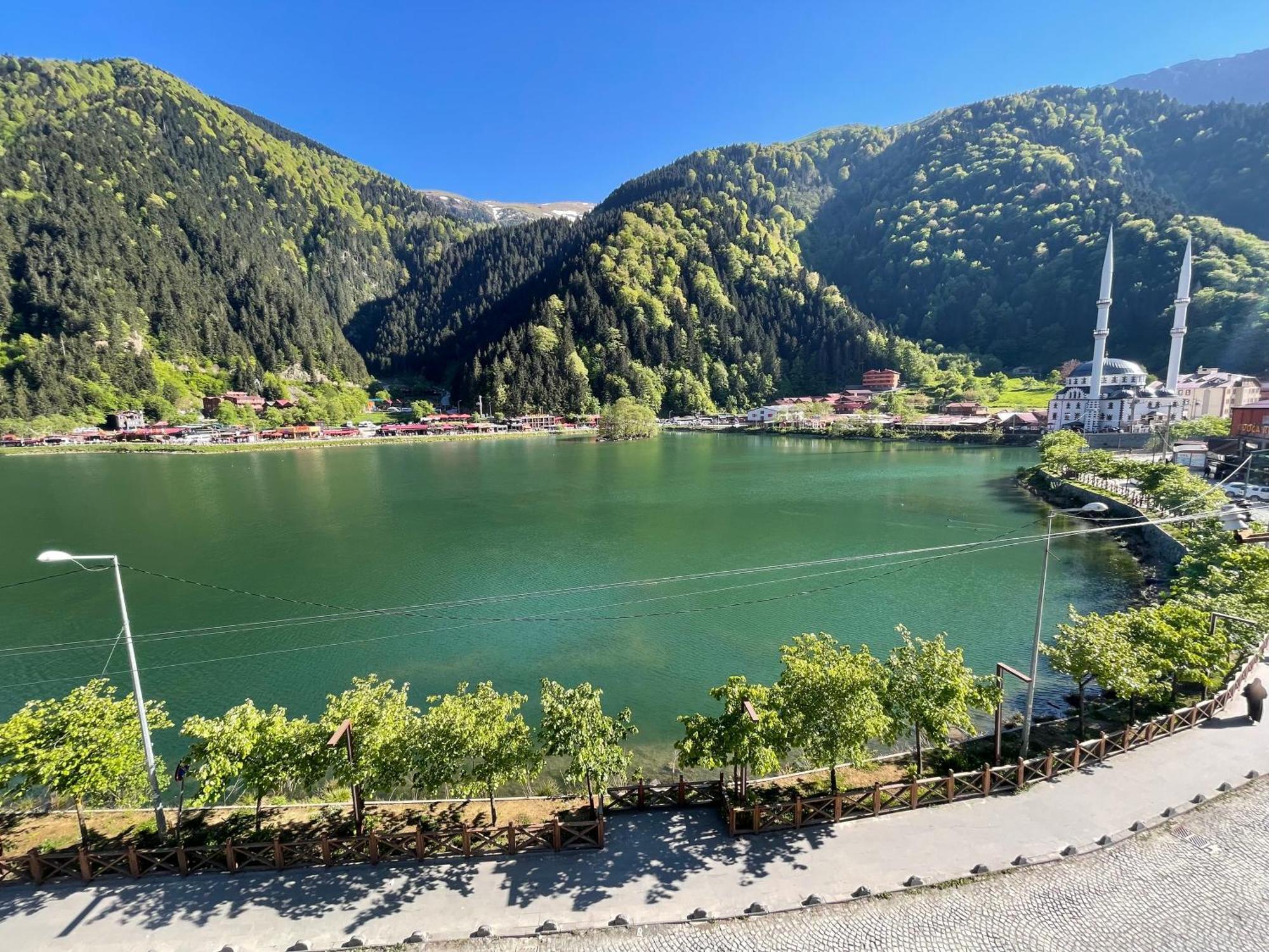 Ozkan Otel Uzungöl Esterno foto